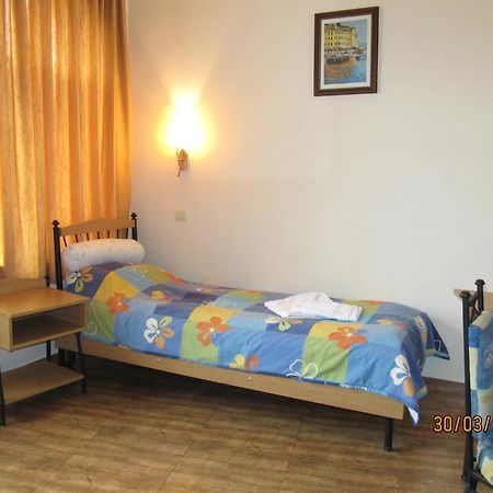 Central Family Hotel Хасково Номер фото