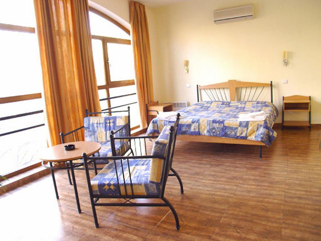 Central Family Hotel Хасково Номер фото