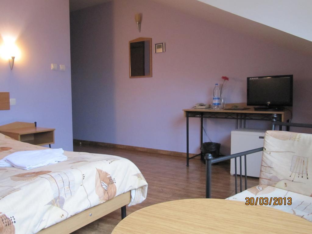 Central Family Hotel Хасково Номер фото