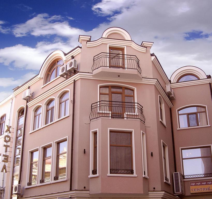 Central Family Hotel Хасково Екстер'єр фото